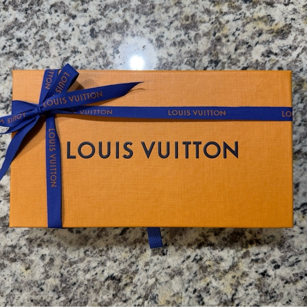 Louis Vuitton Box Set with Ribbon - Small/Medium
